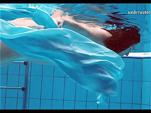 Piyavka Chehova huge bouncy edible udders underwater
